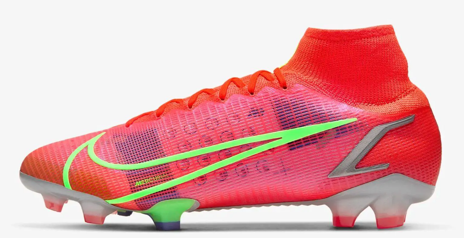 5 Best Nike Football Boots Perfect For Midfielders - Pro Football Lounge