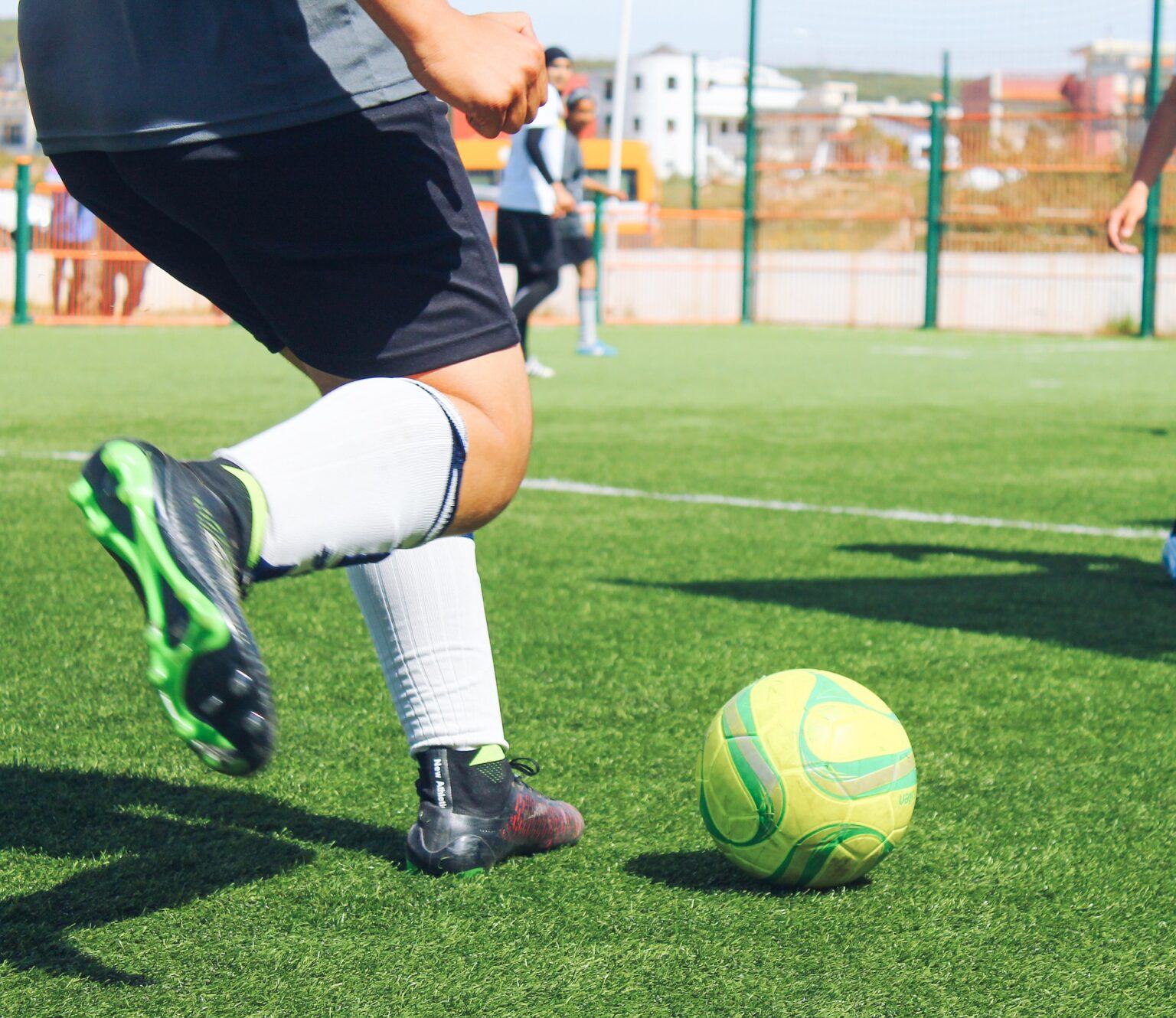 Can You Use Football Boots On A 3g Pitch