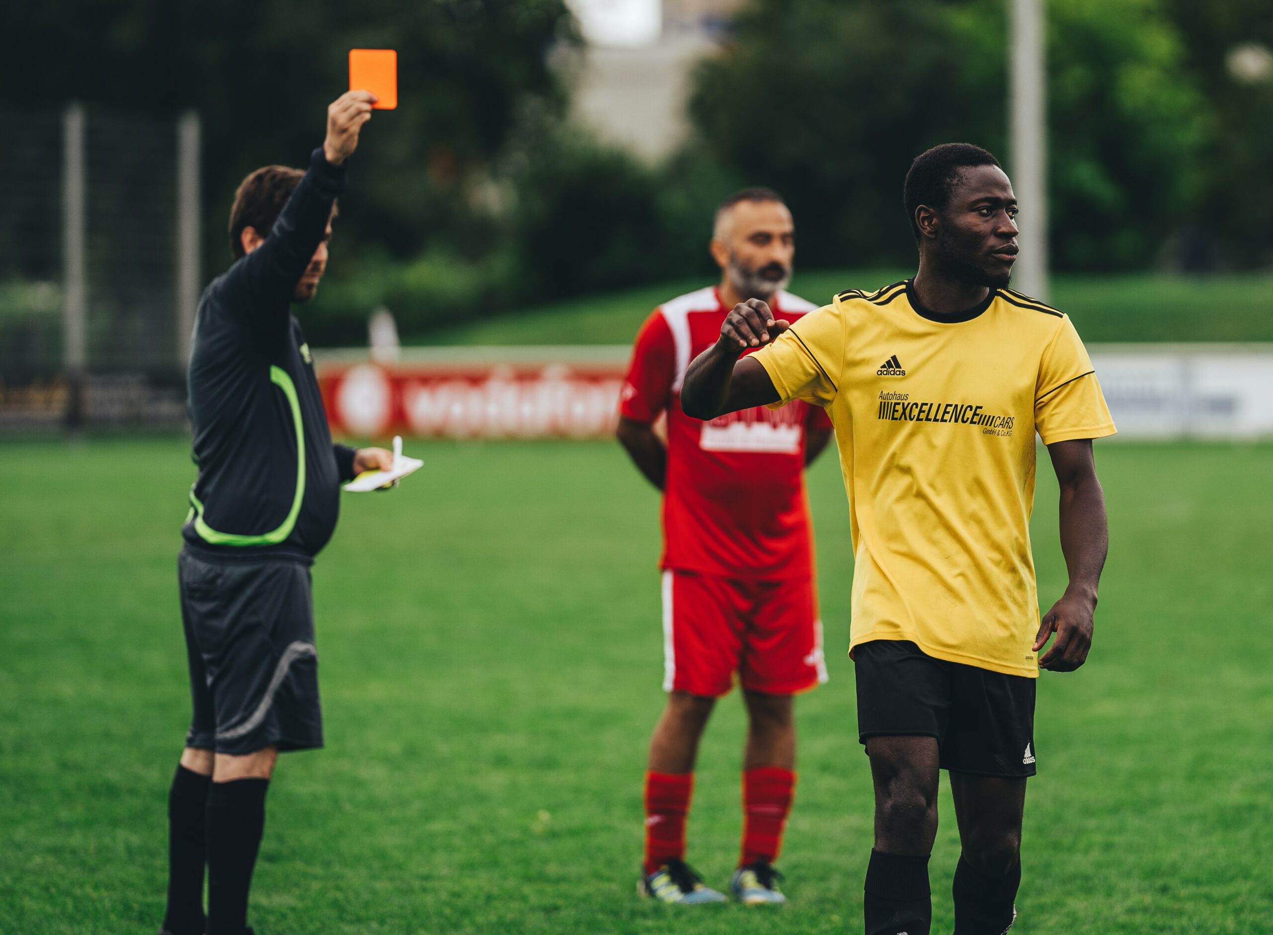 your-complete-guide-to-red-card-s-in-football-pro-football-lounge